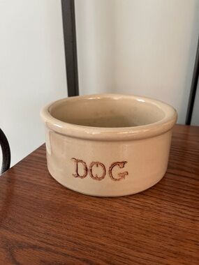 Robinson Ransbottom Vintage Pottery Dog Bowl in Beige - Classic Pet Dish